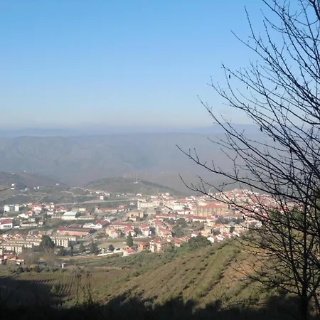 Quinta Das Aveleiras - With 3 In Douro, With Wonderful Mountain V... Апартаменты Торри-ди-Монкорву